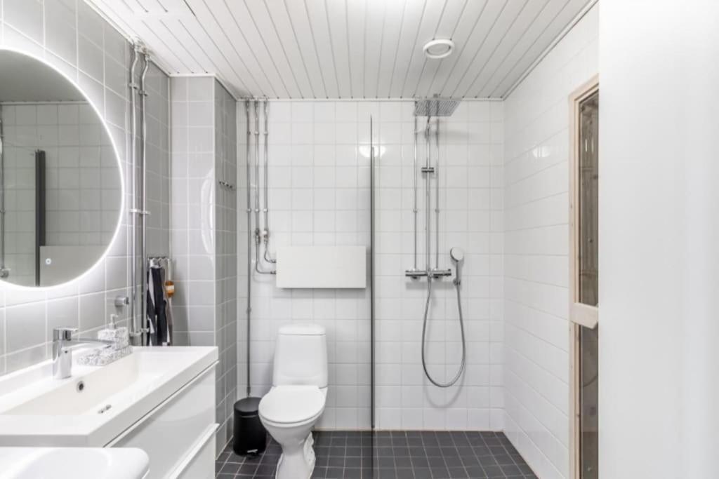 Apartment In Herttoniemenranta Хельсинки Экстерьер фото